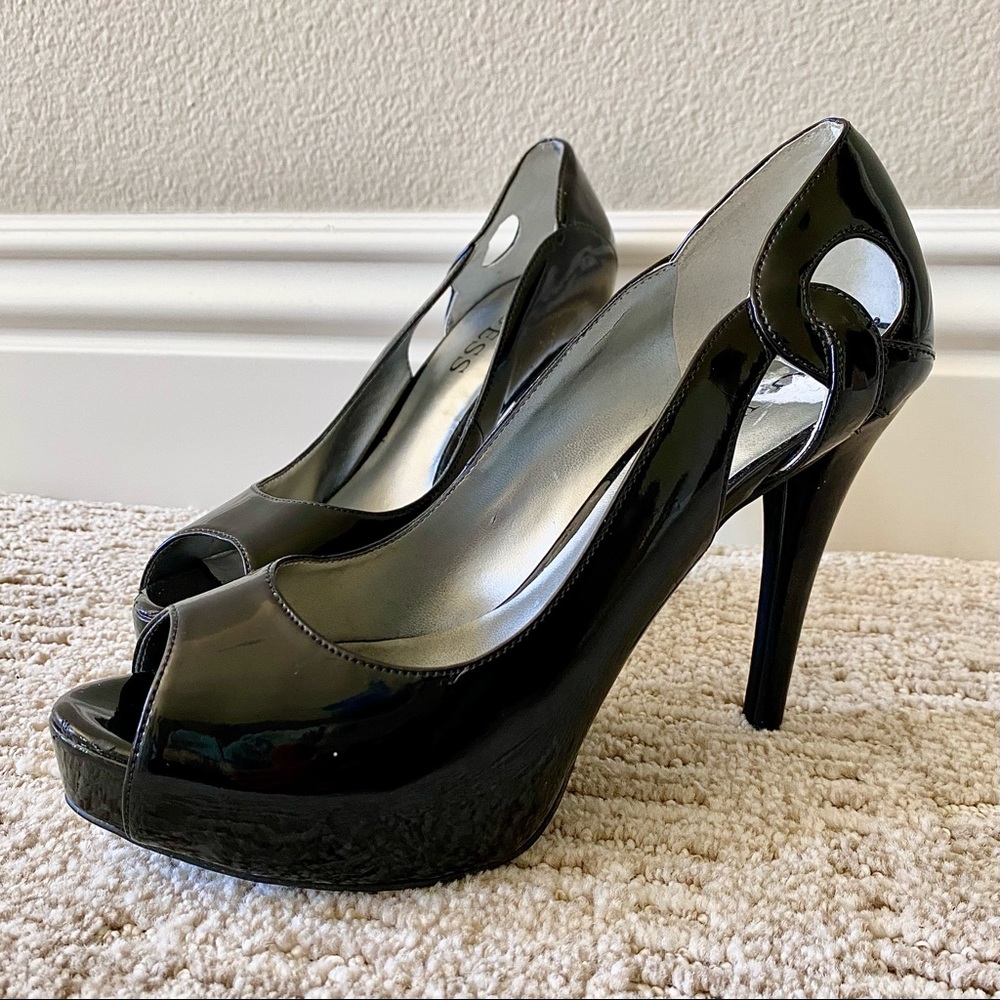 GUESS black stiletto heels